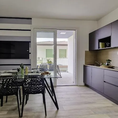 Comfortable With Terrace In * Bibione