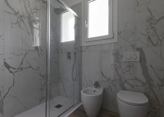 Modern Retreat With A Big Terrace * 비비오네